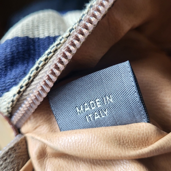 Authentic Bally Tote Handbag - Picture 2 of 9